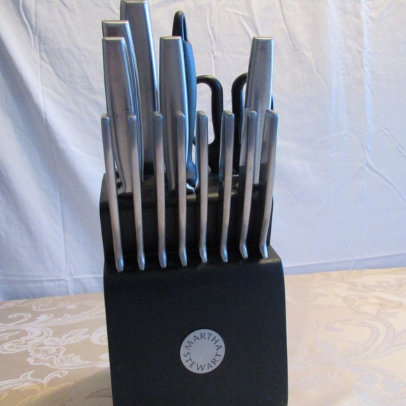 Martha Stewart 15 piece knife set with block